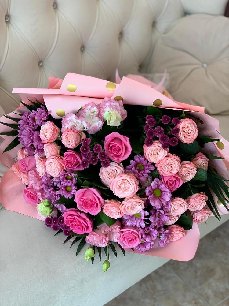 Букет цветов из: Хризантемы, Розы и Лизиантусы в Прокудском