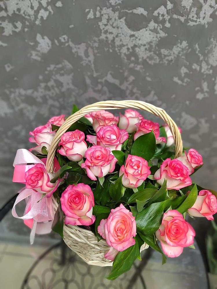 Цветочная композиция из Розы в корзине в Прокудском