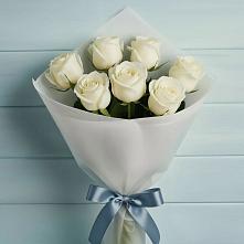 Букет 7 Белых роз Эдлесс Лав в Прокудском