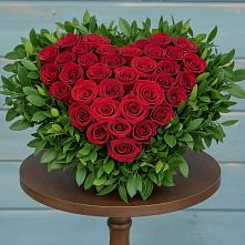 Цветочная композиция из Розы в виде сердца в Прокудском