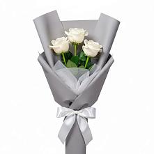 Букет 3 белые розы в Прокудском