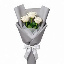 Букет 3 белые розы в Прокудском