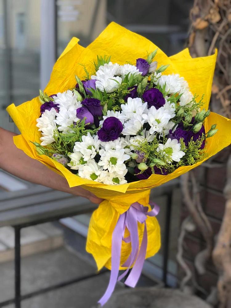 Букет цветов из: Ирисы, Хризантемы и Ромашки в Прокудском