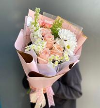 Букет цветов из:  Хризантемы и Розы в Прокудском