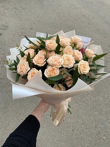 Букет Кремовые розы Латте в Прокудском
