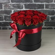 Цветочная композиция из Розы в шляпной коробке в Прокудском