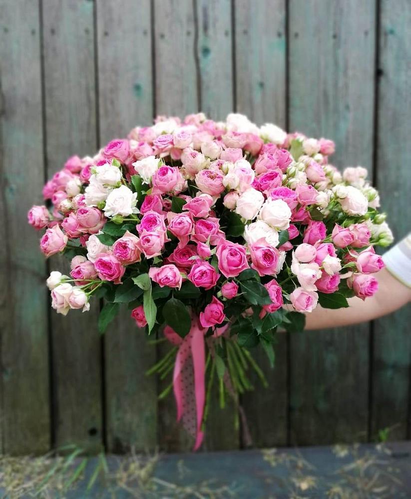 Букет Розовые кустовые розы Натали и Лав Лидия в Прокудском