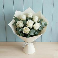 Букет Белые розы в Эвкалипте в Прокудском