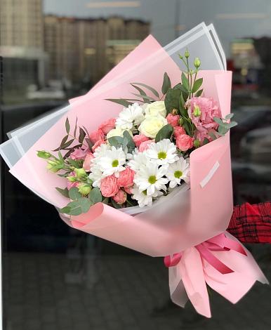 Букет цветов из: Розы, Лизиантусы и Хризантемы в Прокудском