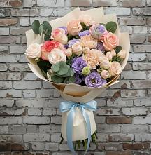 Букет цветов из:  Розы, Лизиантусы и Гвоздики в Прокудском